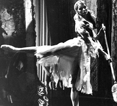 Forfremmet til solist ved Den Norske Operas Ballett