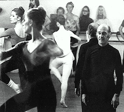 Ellen tilbringer 4 måneder hos den anerkjente ballettpedagogen Raymond Francetti i Paris.